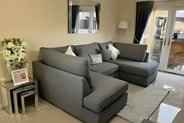 Small High U shaped lounge
