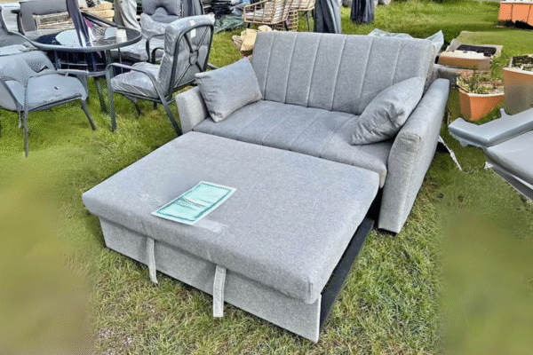 Pull out sofa bed in low price